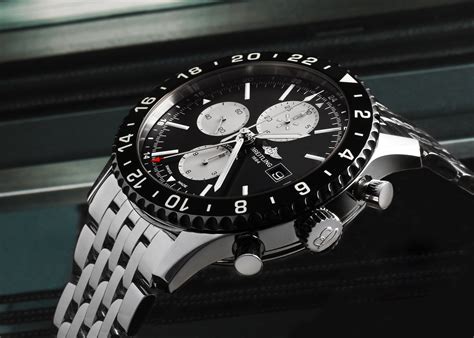 breitling chronoliner black dial|Breitling chronoliner vintage.